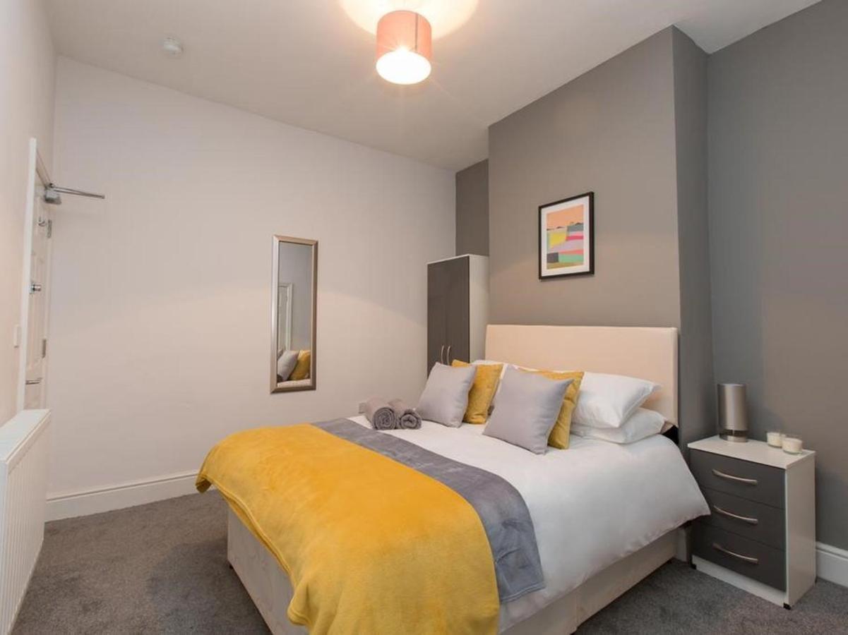 Townhouse @ 166 Ruskin Road Crewe Habitación foto